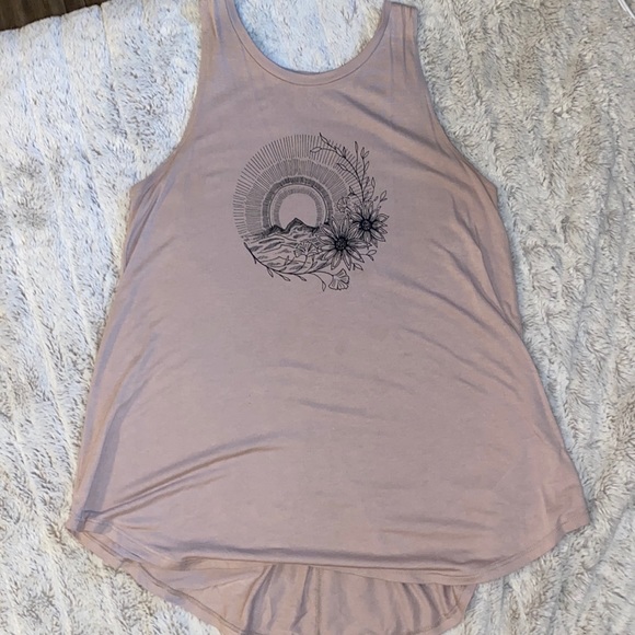 Old navy tank top - Picture 1 of 4